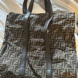Xlarge Fendi Shopper Tote With Box & Dustcover